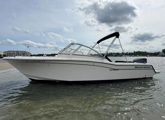 Slide: The Image of Grady-White Freedom 235 2017 - 3