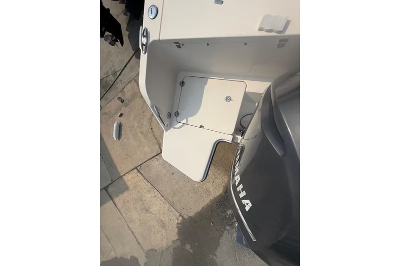 Slide: The Image of 2017 Grady-White Freedom 235 boat with Yamaha engine, viewed from above. - 41