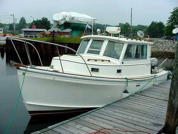 Slide: The Image of Cape Dory Cruiser 1986 - 1