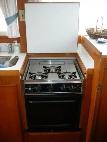 Slide: The Image of Island Gypsy Europa Flybridge Sedan Trawler 2000 - 3