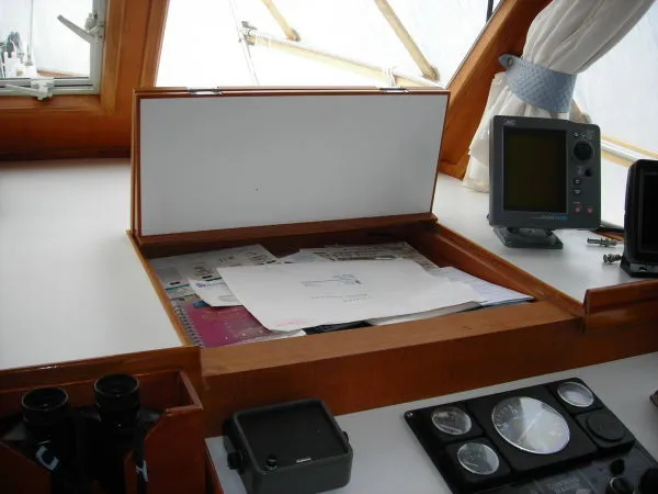 Slide: The Image of Island Gypsy Europa Flybridge Sedan Trawler 2000 - 7