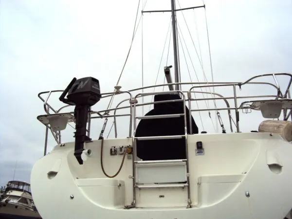 Slide: The Image of Catalina 350 2003 - 10