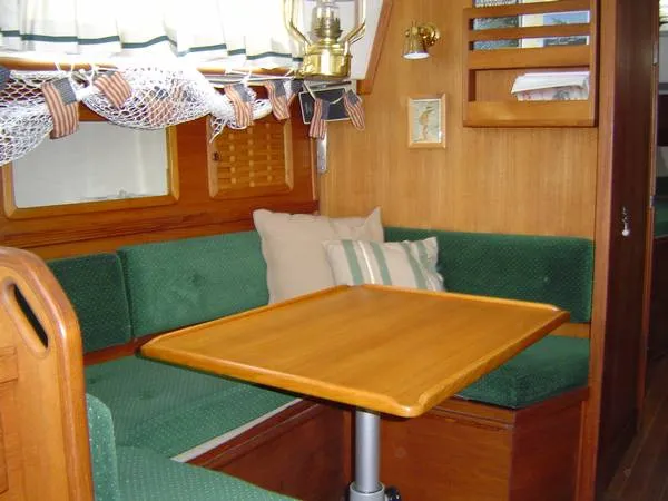 Slide: The Image of Sabre Sloop 1985 - 3
