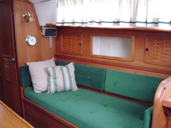 Slide: The Image of Sabre Sloop 1985 - 4