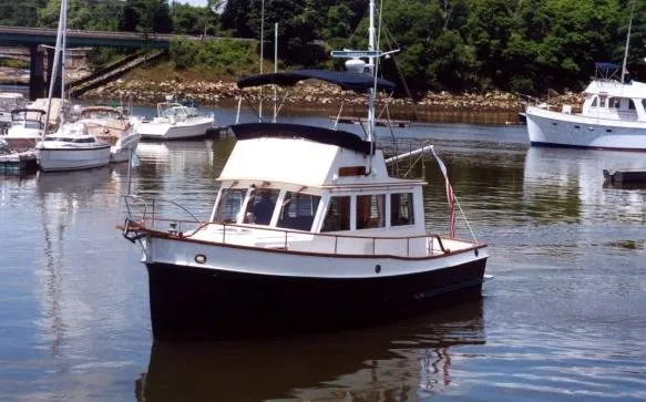 Slide: The Image of Grand Banks Trawler Classic Hull 1988 - 0