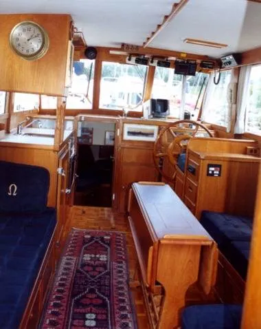 Slide: The Image of Grand Banks Trawler Classic Hull 1988 - 3