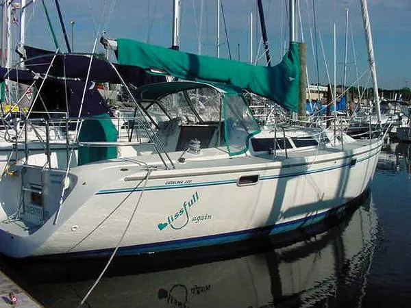 Slide: The Image of Catalina 320 1993 - 0
