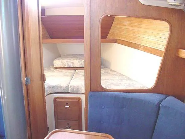 Slide: The Image of Catalina 320 1993 - 8
