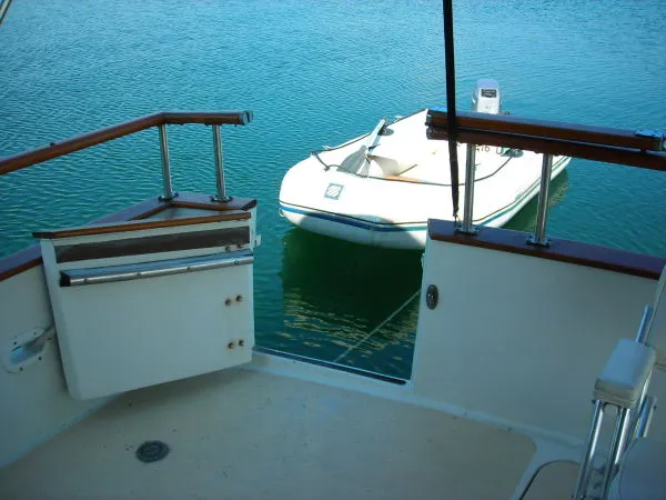 Slide: The Image of Californian Flybridge Sedan Trawler 1983 - 11