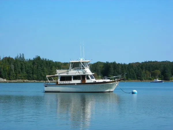 Slide: The Image of Californian Flybridge Sedan Trawler 1983 - 3