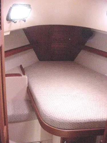 Slide: The Image of Island Packet 350 2001 - 1