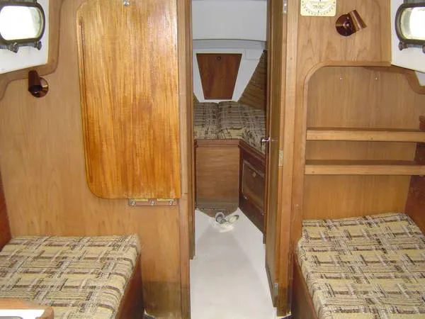 Slide: The Image of Cape Dory Sloop 1982 - 5