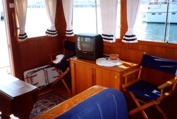 Slide: The Image of Eastbay Flybridge Sedan 1996 - 3