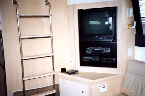 Slide: The Image of Carver Yachts 350 Mariner 2000 - 2