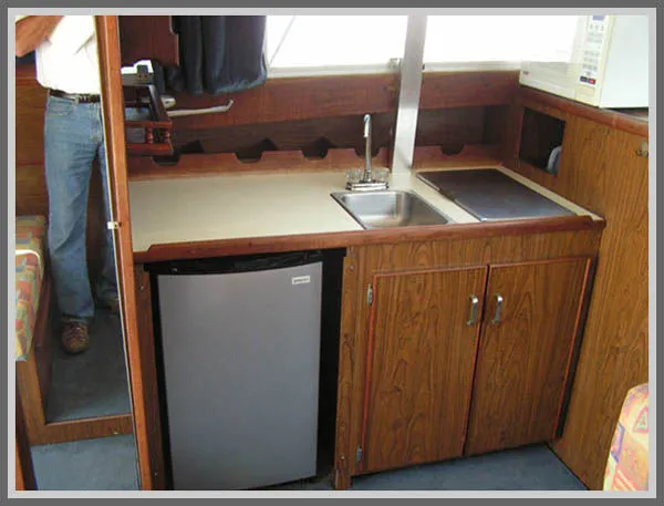 Slide: The Image of Chris-Craft 30 Tournament Sportfish 1977 - 3