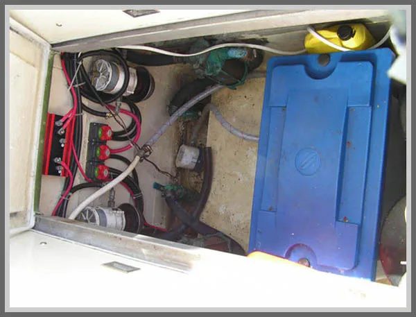 Slide: The Image of Chris-Craft 30 Tournament Sportfish 1977 - 7