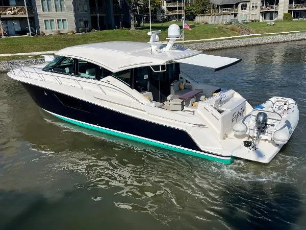 Slide: The Image of Tiara 53 Coupe 2018 - 5