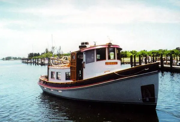Slide: The Image of Lord Nelson Victory Tug 1985 - 0