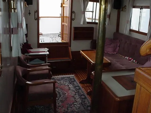 Slide: The Image of Lord Nelson Victory Tug 1985 - 1