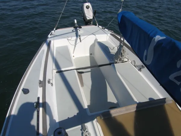 Slide: The Image of J Boats J/22 1983 - 3