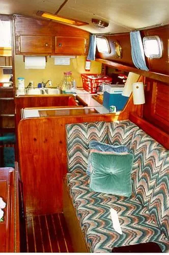 Slide: The Image of Pearson 424 Ketch 1979 - 4