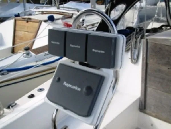 Slide: The Image of Catalina Tall Rig 30 1988 - 0
