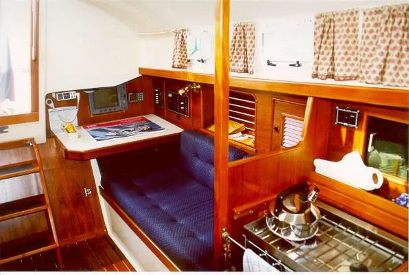 Slide: The Image of Hinterhoeller Nonsuch 30 Ultra 1992 - 2