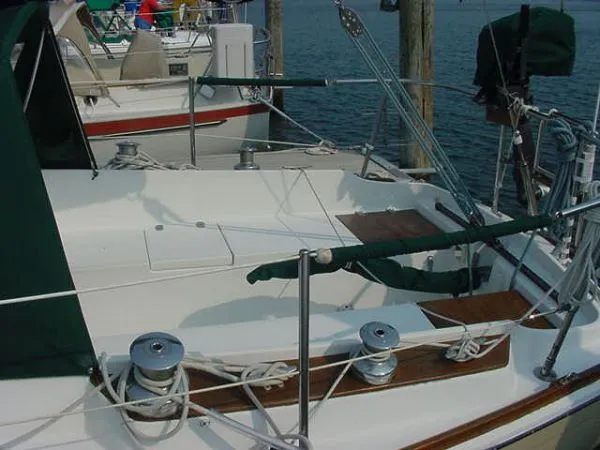 Slide: The Image of Tartan Sloop 1977 - 8