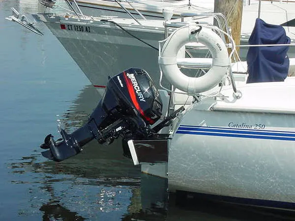 Slide: The Image of Catalina 250 Wing Keel 2002 - 1