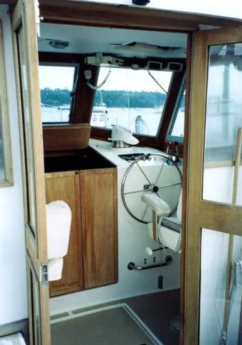 Slide: The Image of Cape Dory CD 300 Motorsailer 1986 - 2