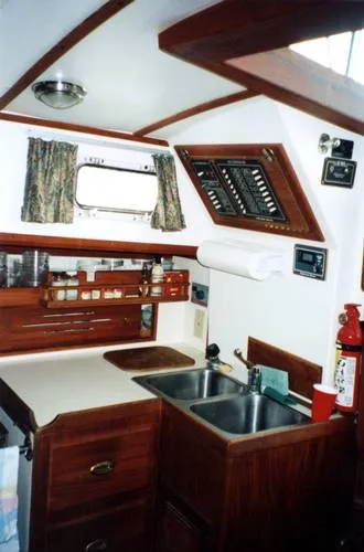 Slide: The Image of Cape Dory CD 300 Motorsailer 1986 - 3