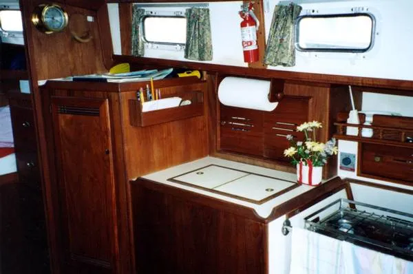 Slide: The Image of Cape Dory CD 300 Motorsailer 1986 - 4