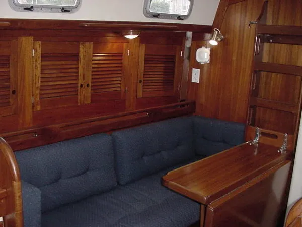 Slide: The Image of Tartan Sloop 1987 - 11