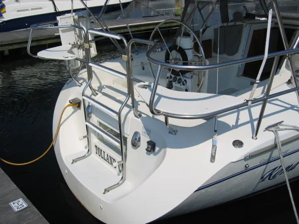 Slide: The Image of Catalina 28MKII 1999 - 4
