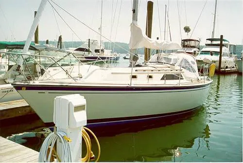 Slide: The Image of O'Day Sloop 1985 - 0