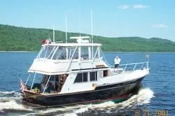 Slide: The Image of Island Gypsy Motor Cruiser 1986 - 0