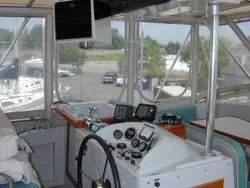 Slide: The Image of Island Gypsy Motor Cruiser 1986 - 9