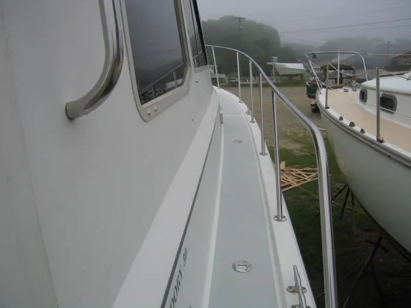 Slide: The Image of Cape Dory Flybridge 1990 - 6