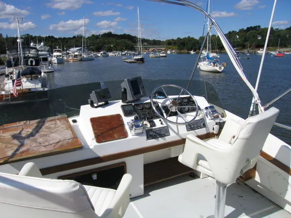 Slide: The Image of Cape Dory Flybridge 1990 - 7