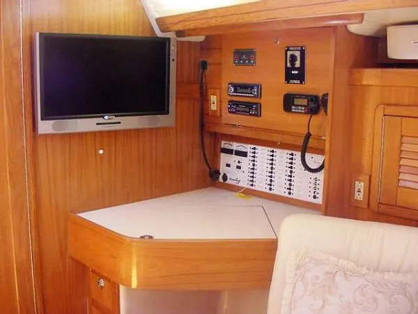 Slide: The Image of Catalina 42 MkII 2007 - 5