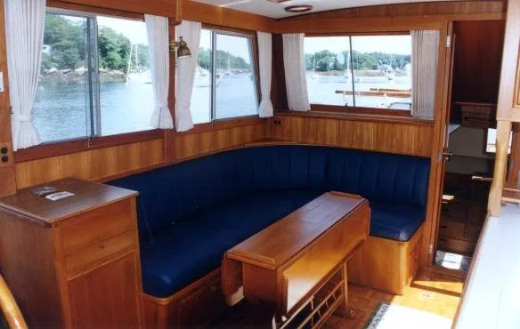 Slide: The Image of Grand Banks 36 Classic 1990 - 5