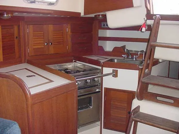 Slide: The Image of Tartan Scheel Keel 1987 - 4