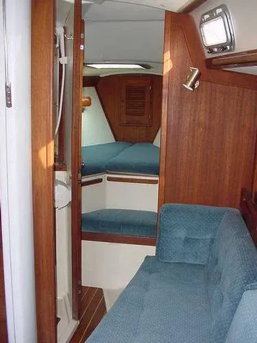 Slide: The Image of Tartan Scheel Keel 1987 - 7