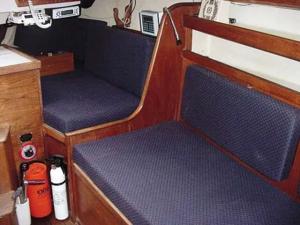 Slide: The Image of Sabre Sabre 30 Sloop 1981 - 8