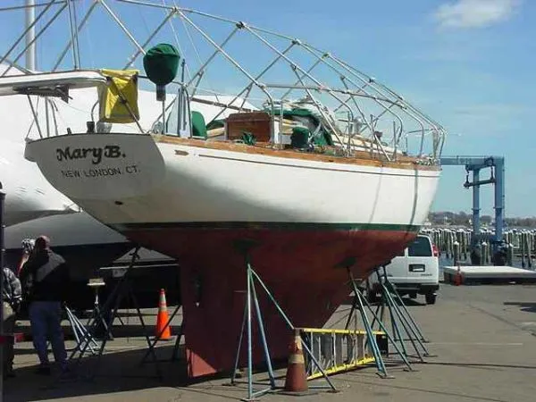 Slide: The Image of Cheoy Lee Luders Sloop 1975 - 1