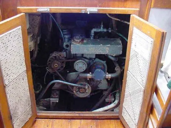 Slide: The Image of Cheoy Lee Luders Sloop 1975 - 3