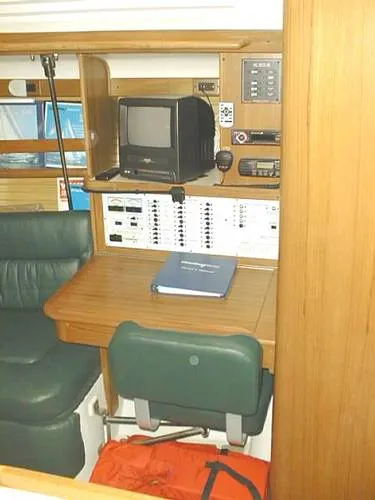 Slide: The Image of Catalina 380 Tall Rig 2001 - 4