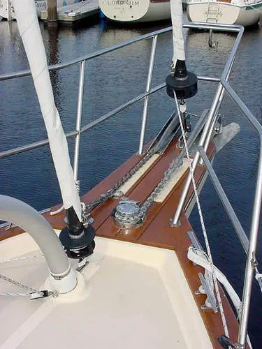 Slide: The Image of Island Packet 320 2001 - 1