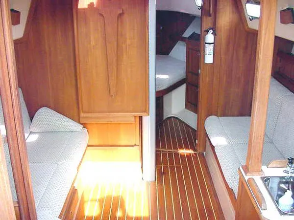 Slide: The Image of Island Packet 320 2001 - 2