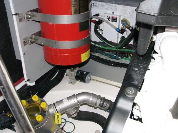 Slide: The Image of Wellcraft 36 Coastal 2008 - 8